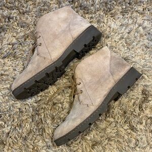 Born Banni Chukka Boot, Size 8.5